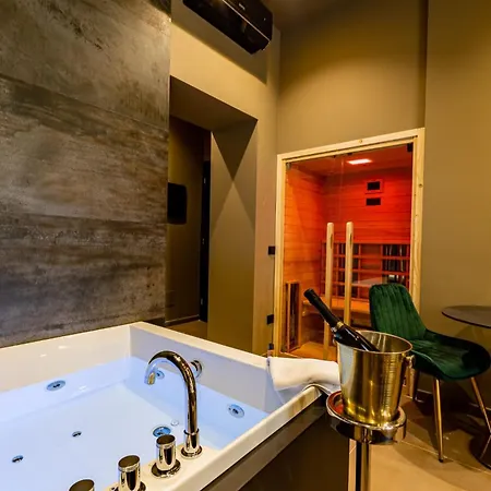 Gold Suite&spa *
